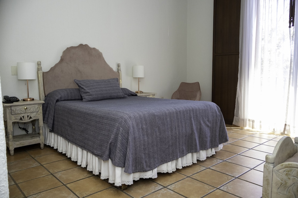 Standard Room, 1 Double Bed, City View - Photo 3