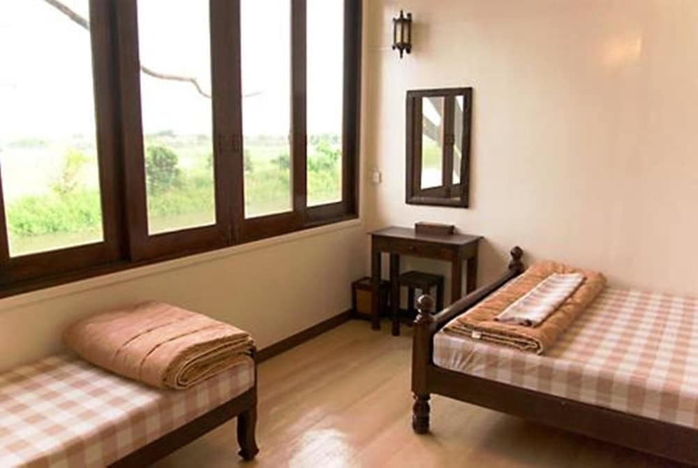 Family Room - Private Bathroom