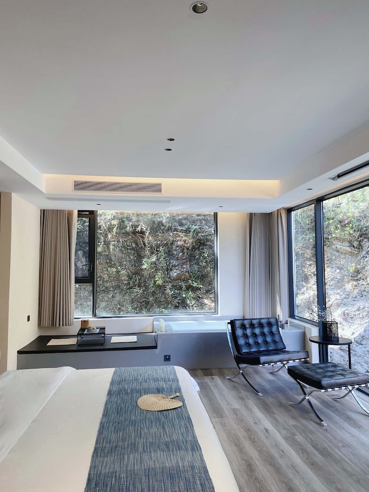Honeymoon Double Room, Hill View photo 1