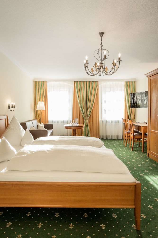 Deluxe Triple Room photo 2