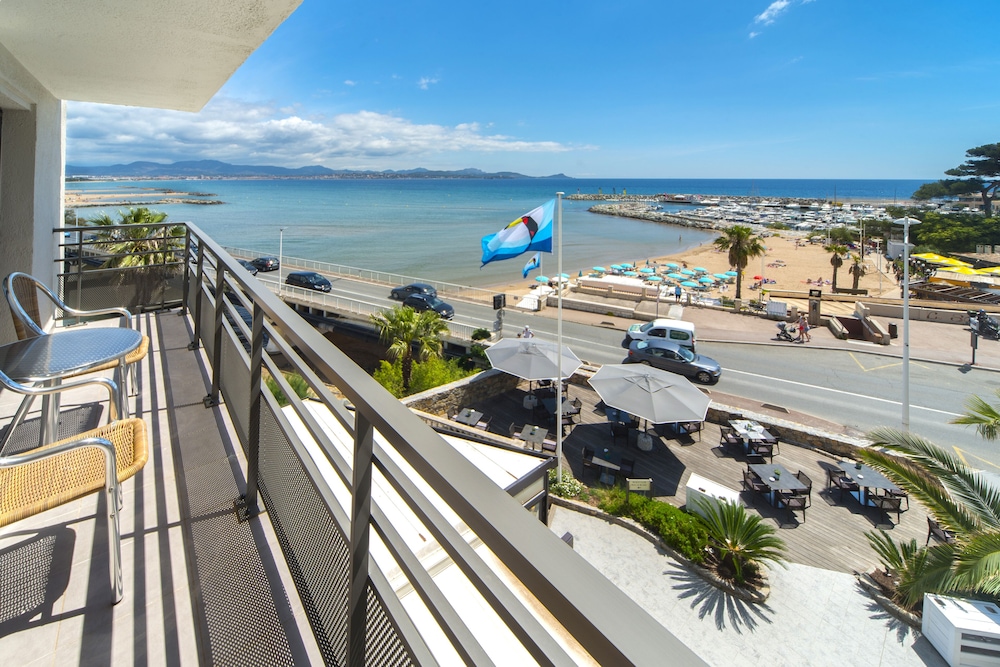 Superior Suite, Sea View photo 3