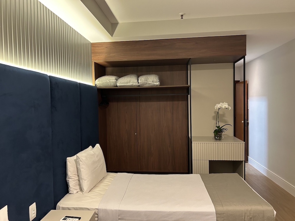 Deluxe Triple Room - Photo 12
