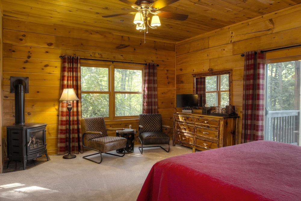 Comfort Room, 1 King Bed, Accessible, Mountain View photo 2
