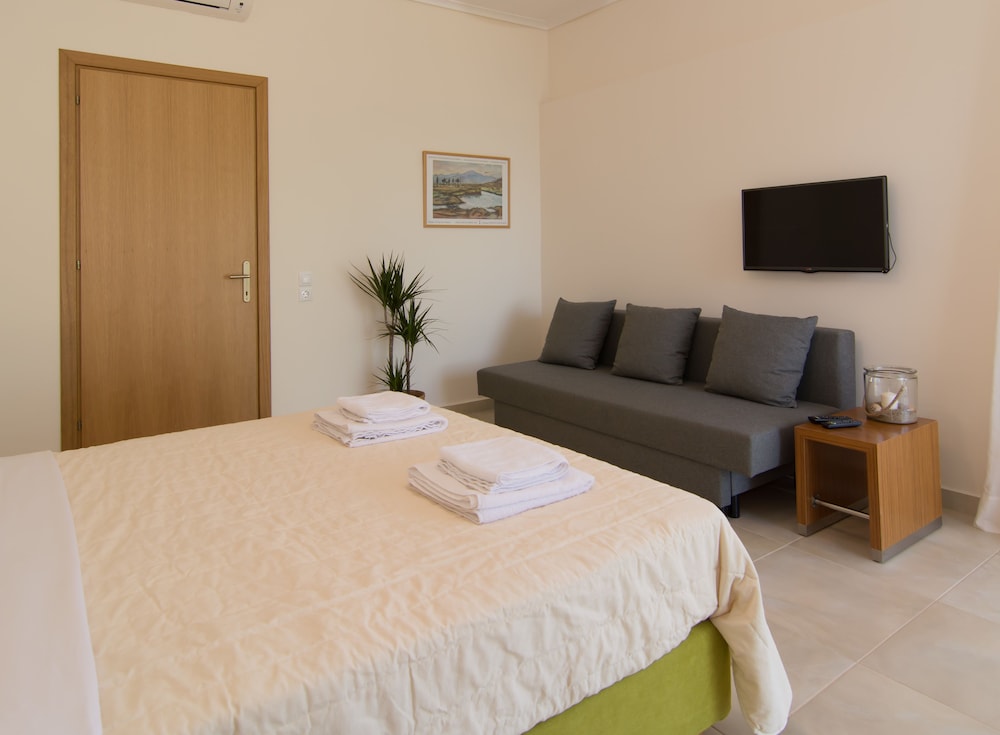 Luxury Bungalow, 1 Bedroom, Sea View (Helios) photo 3
