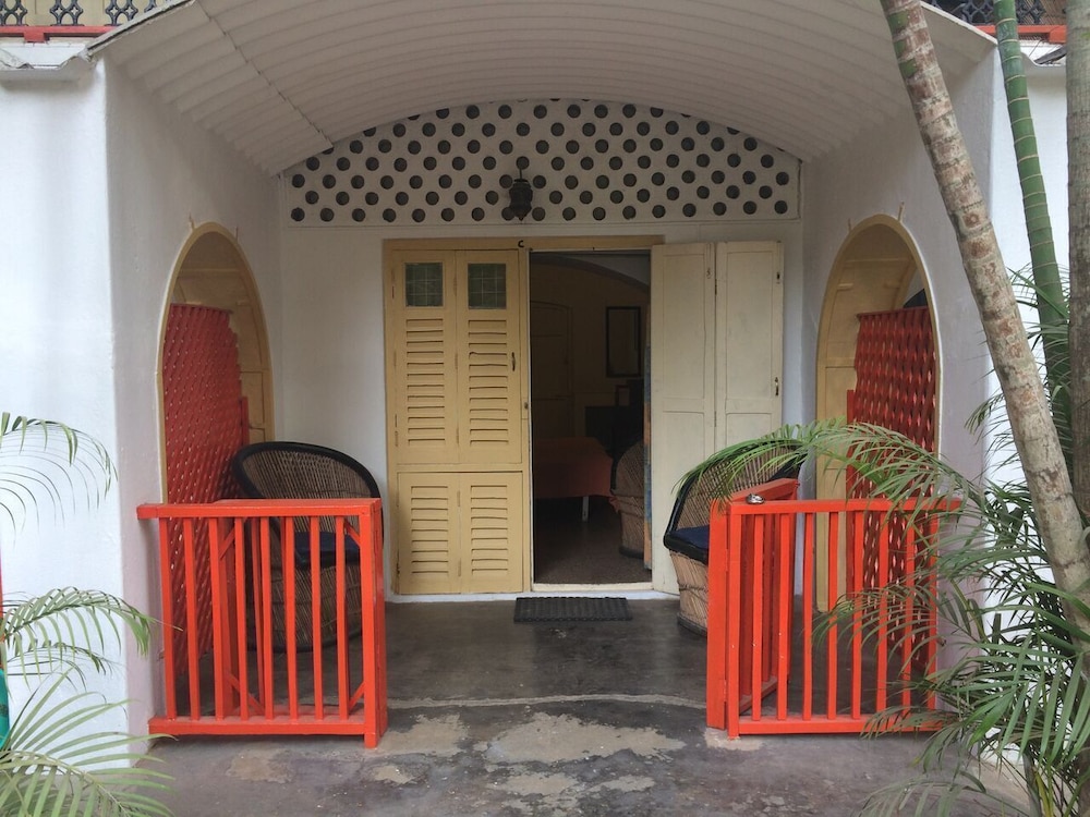 Garden Room C