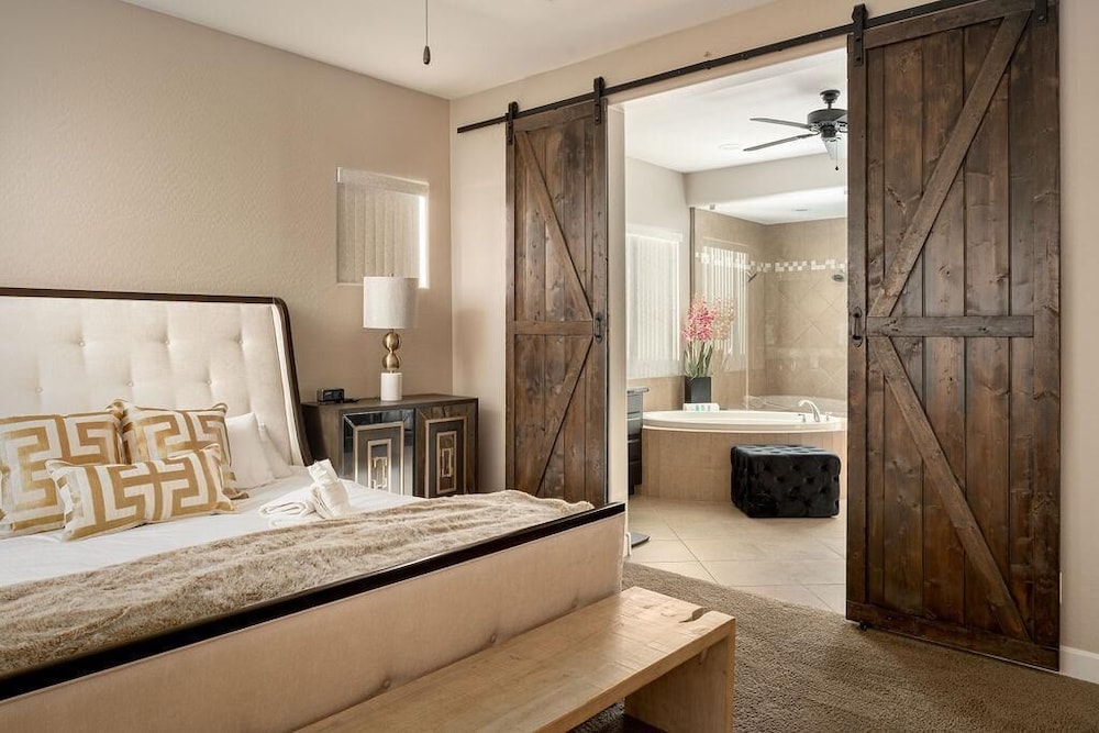 Azalea - Walk to Gilbert Regional Park Amazing Pool Stylish, Foto 51