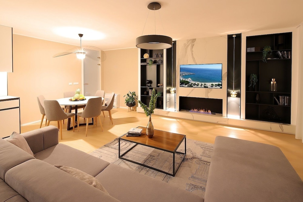 Apartment, 2 Bedrooms, Sea View