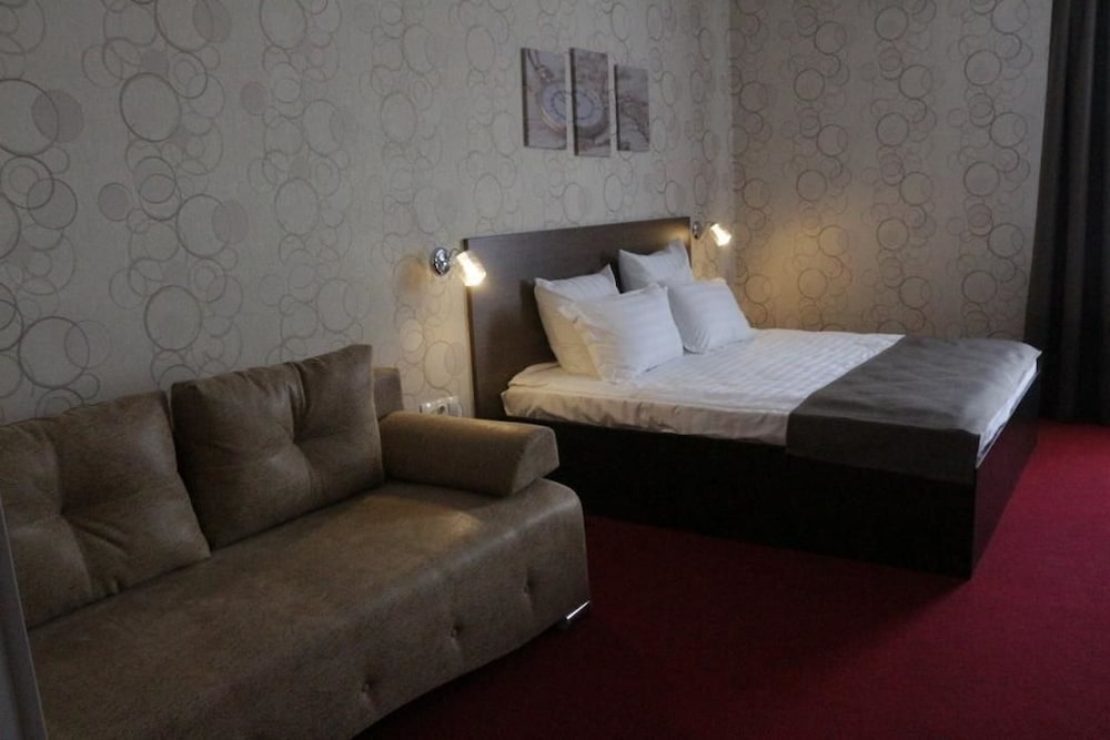 Family Room photo 2