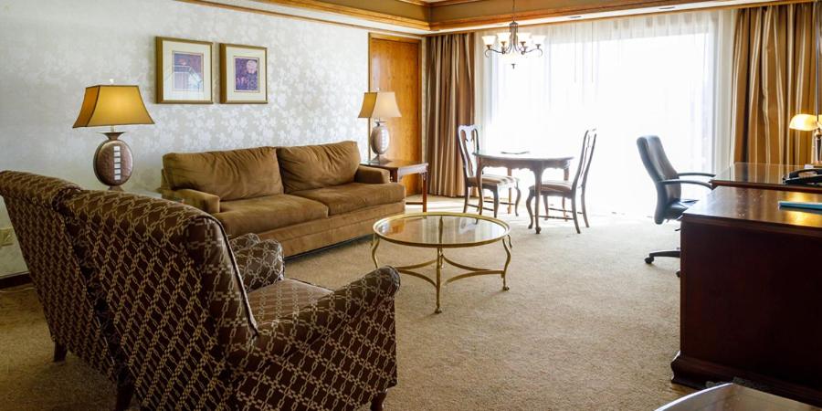 Parlor Suite photo 3