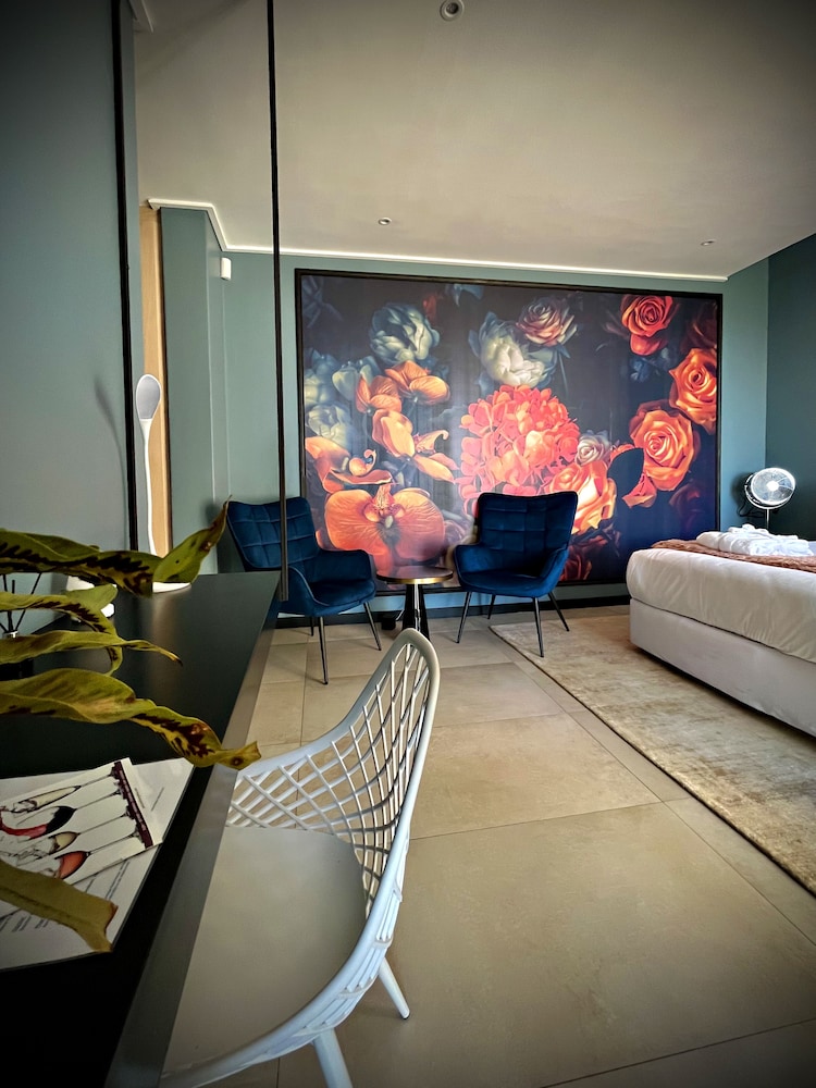 Luxury Double or Twin Room photo 1