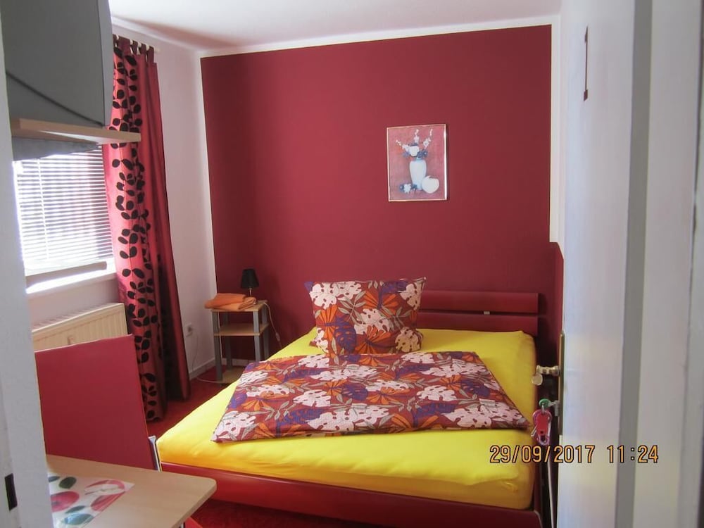Double Room, Shared Bathroom photo 2