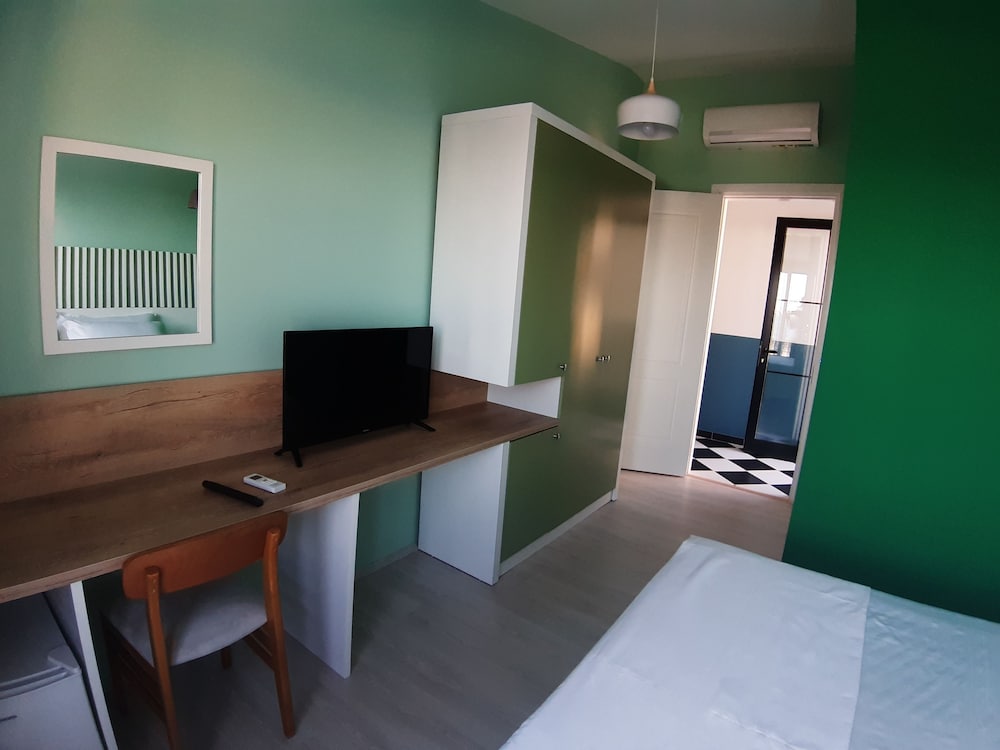 Deluxe Double Room, 1 Queen Bed, Sea View photo 2