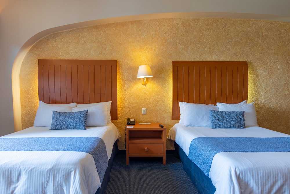 Junior Room, 2 Double Beds photo 3