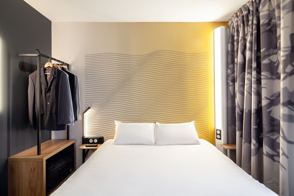 Double Room - Photo 7