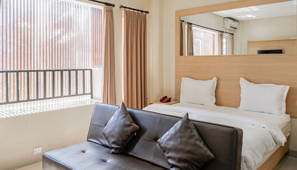 Standard Suite - Photo 1