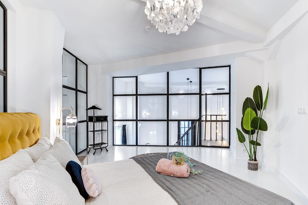 Luxury Apartment photo 3