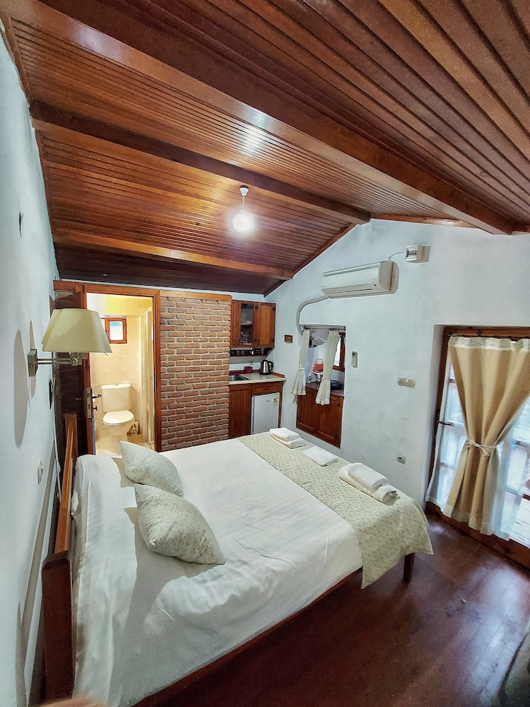 Romantic Cabin photo 1