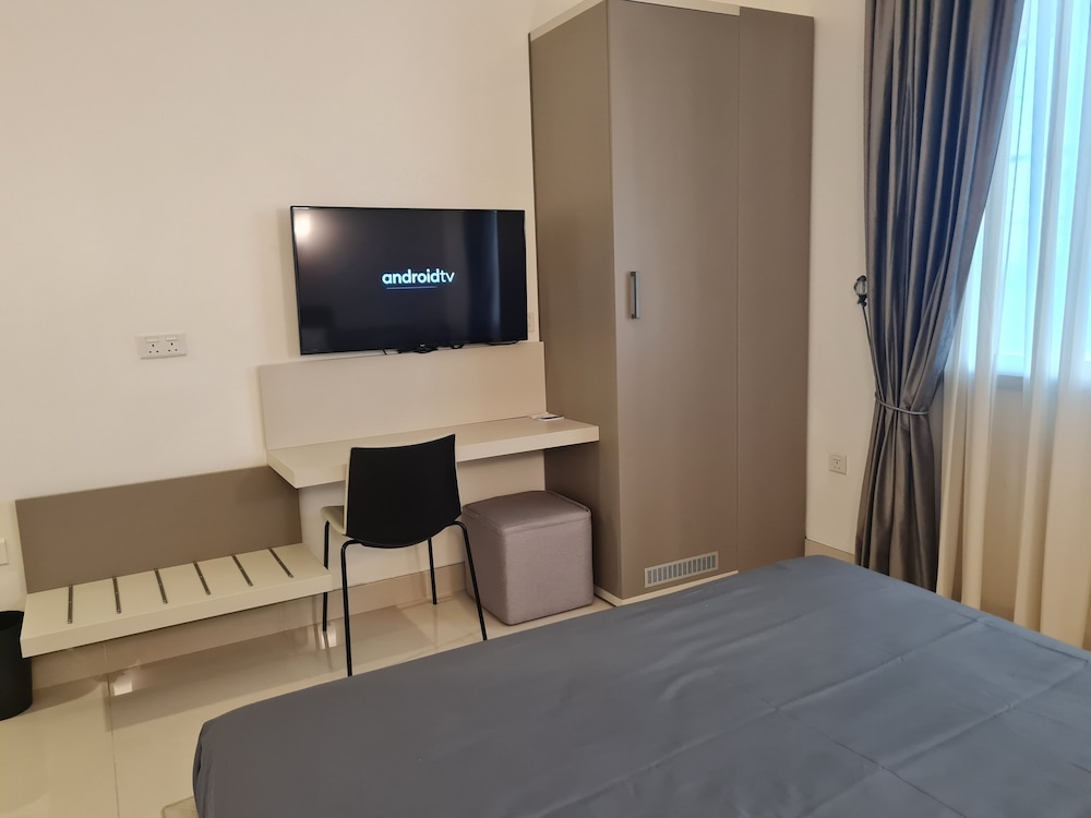 Standard Room - Photo 7