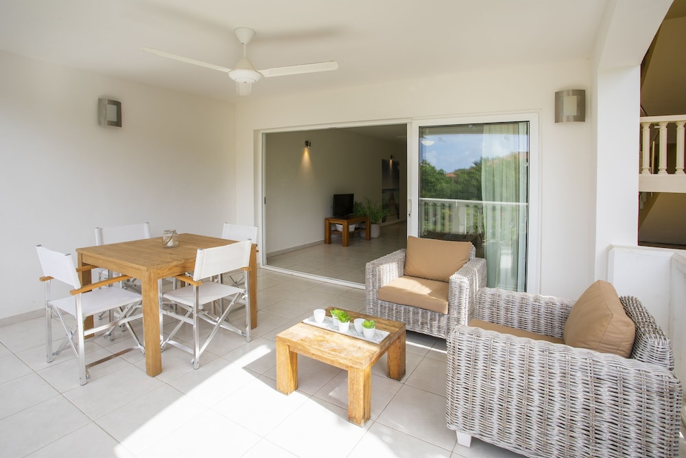 Deluxe Apartment, 2 Bedrooms, Pool Access photo 3