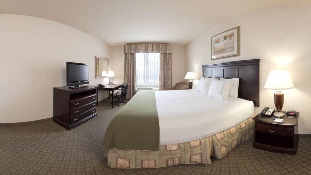 Standard Room, 1 King Bed - Photo 2