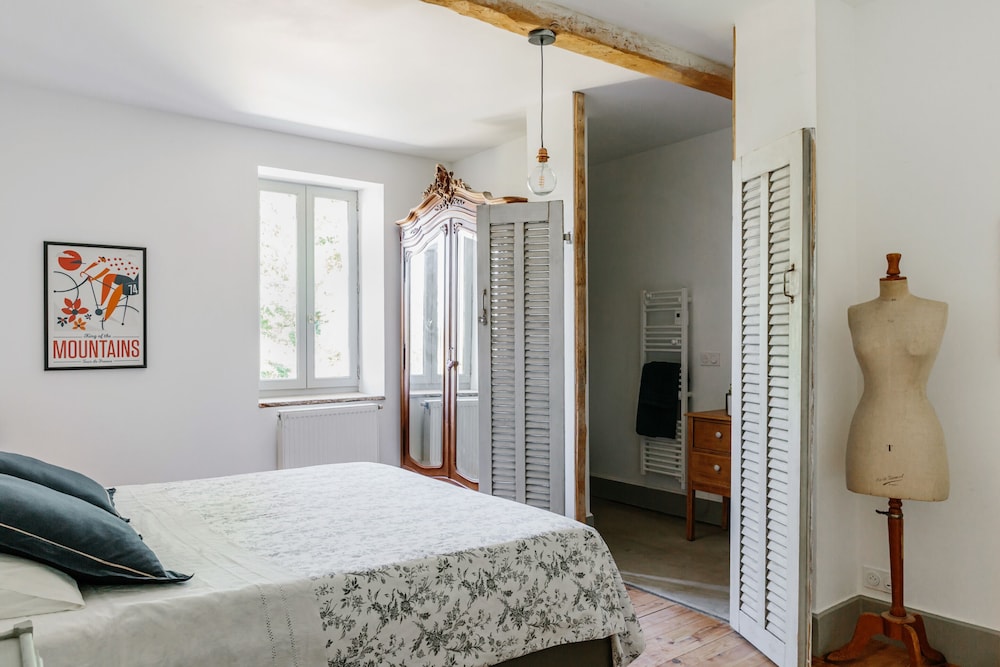 Comfort Suite, Ensuite, Mountain View
