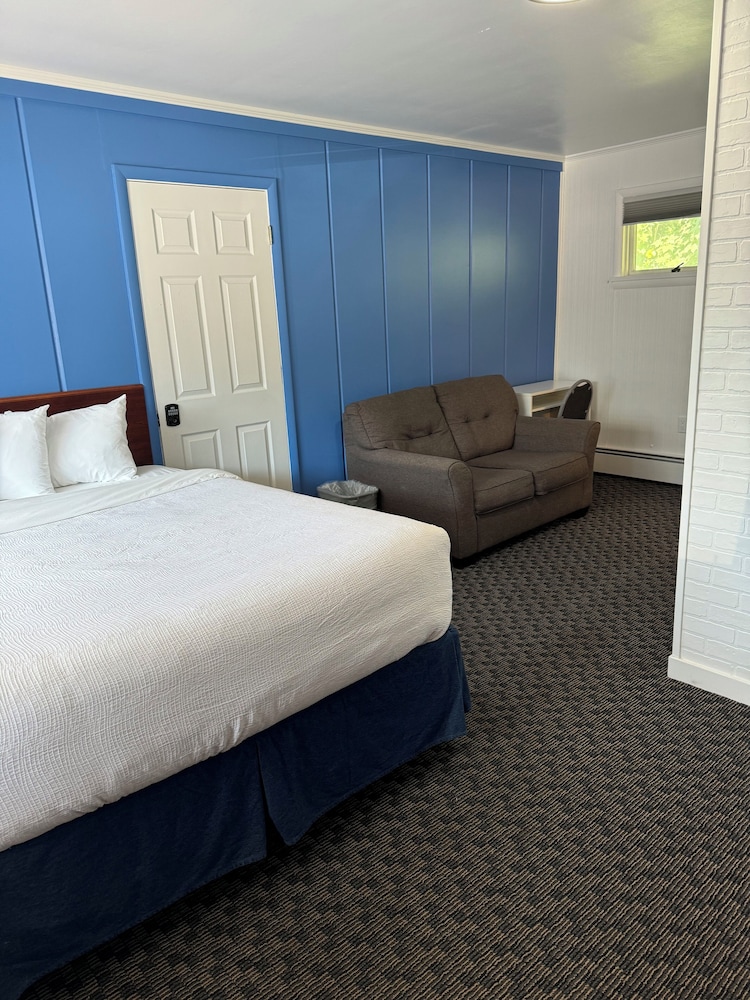 Standard Room, 1 Queen Bed photo 1