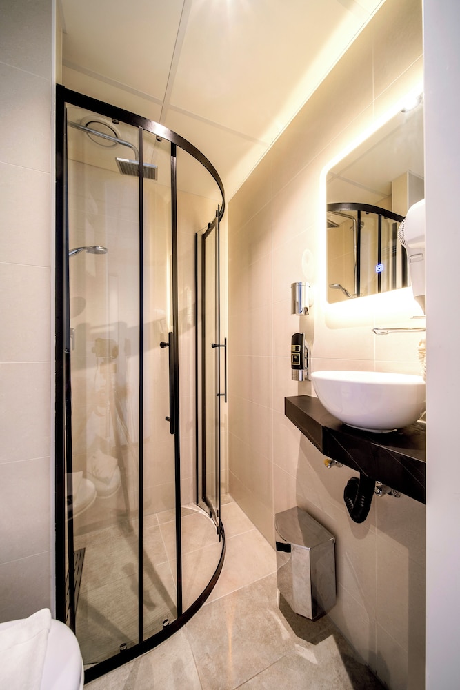 Triple Room, 1 Bedroom photo 3