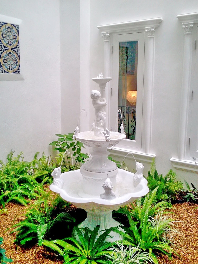Deluxe 2 Twin Garden View