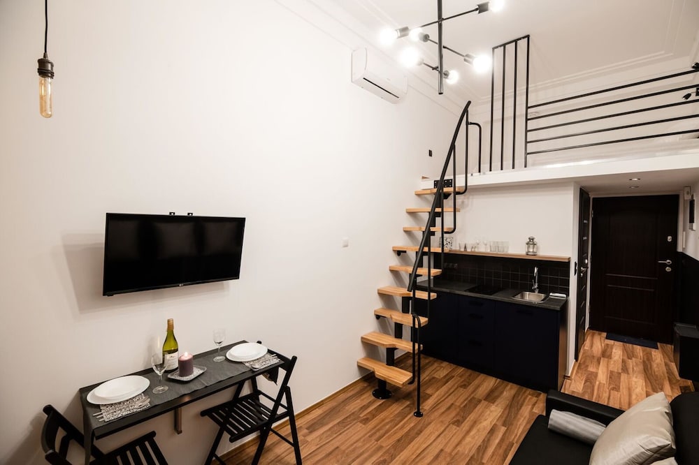 Apartment (D14)