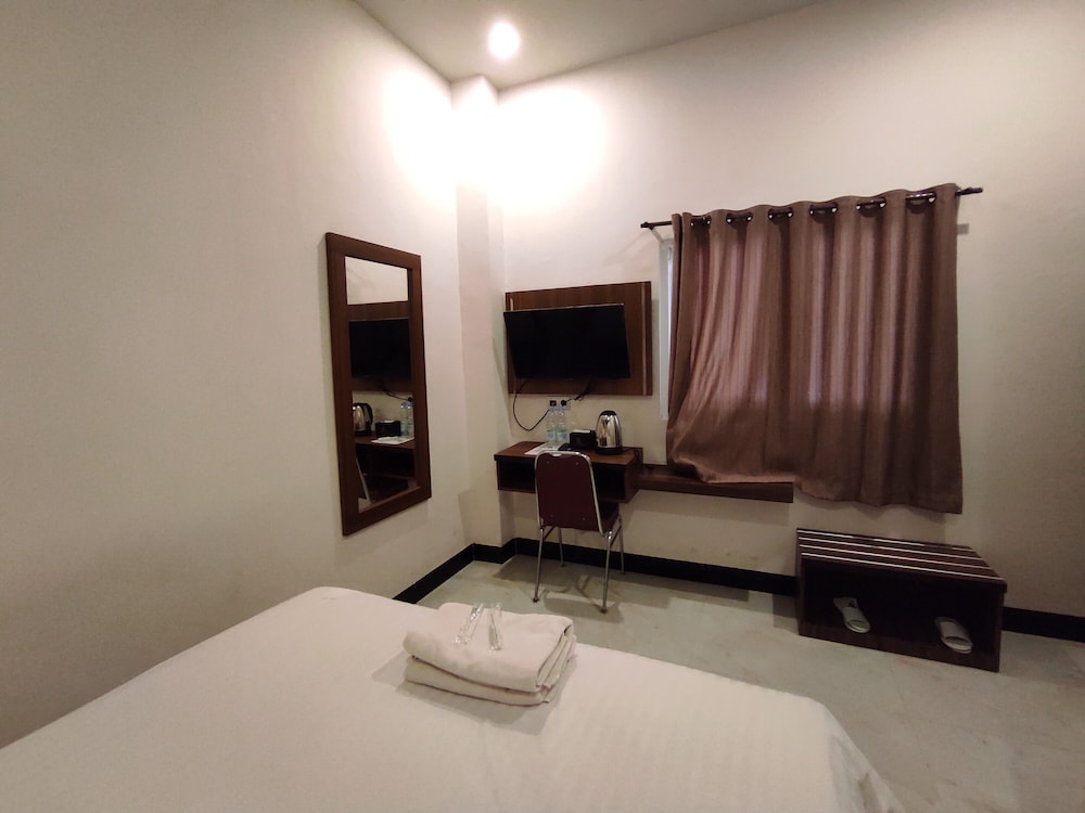 Deluxe Double Room - Photo 1