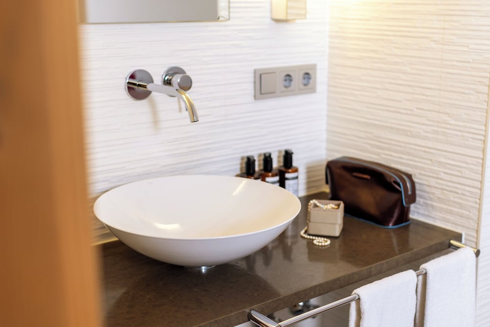 Traditional Suite, Hot Tub - Photo 5