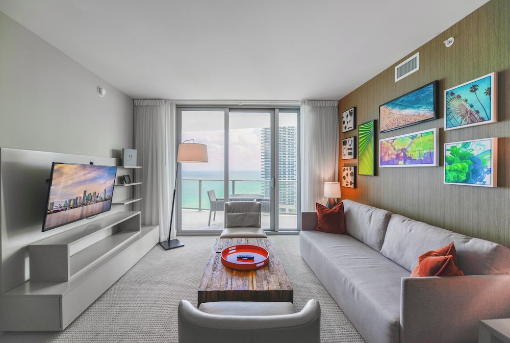 Luxury Condo, 2 Bedrooms, Ocean View photo 1
