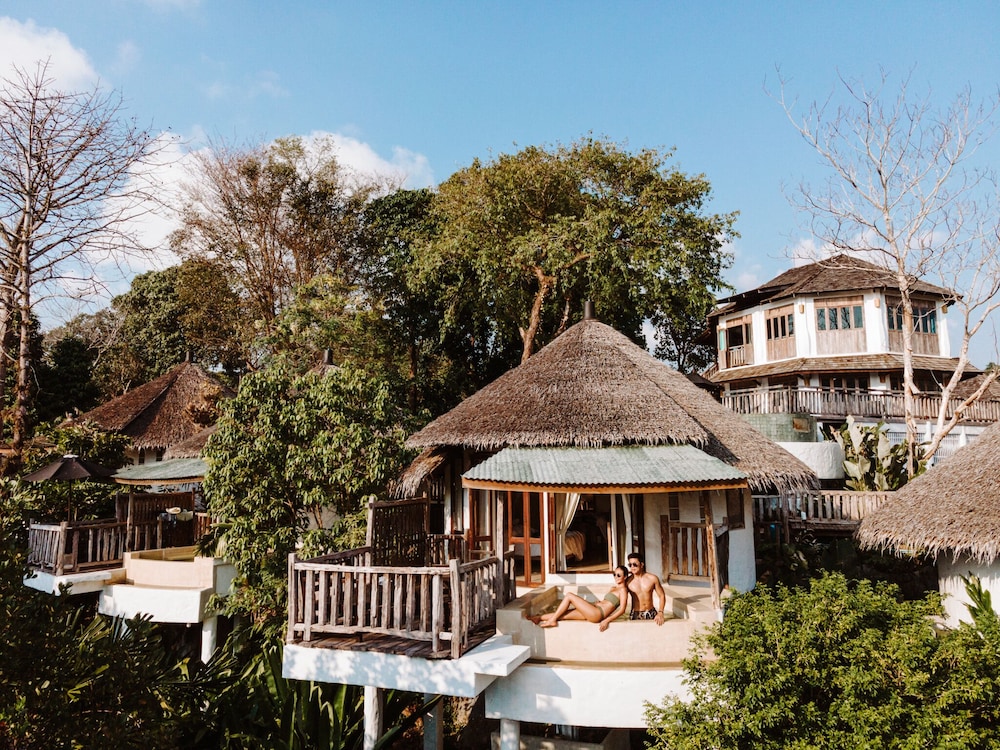 AANA Villa with Plunge Pool River View - Photo 2