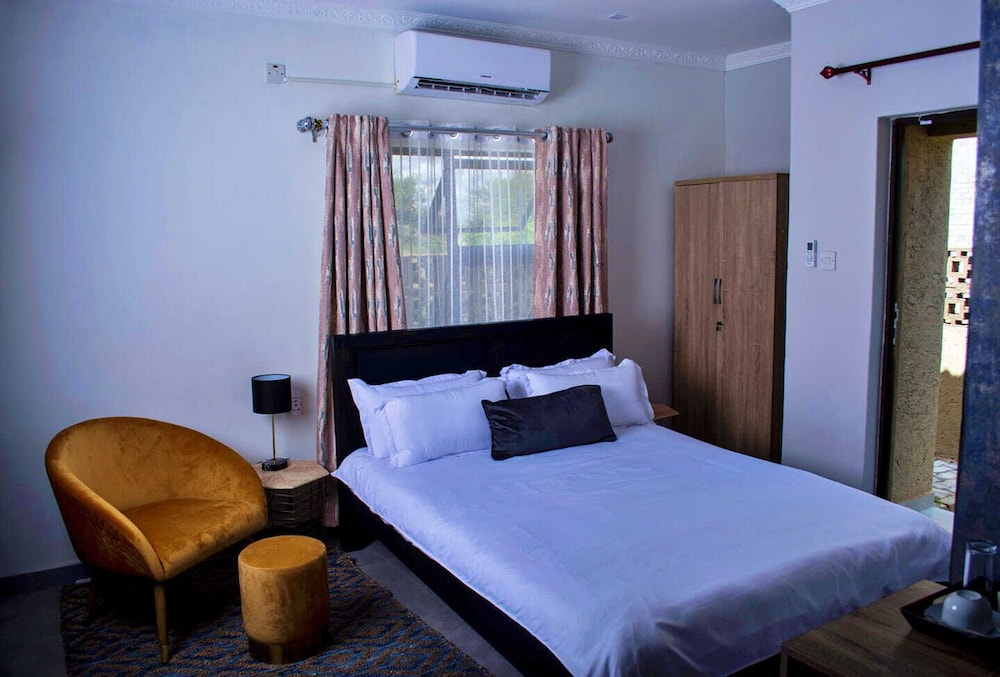 Standard Double Room photo 2
