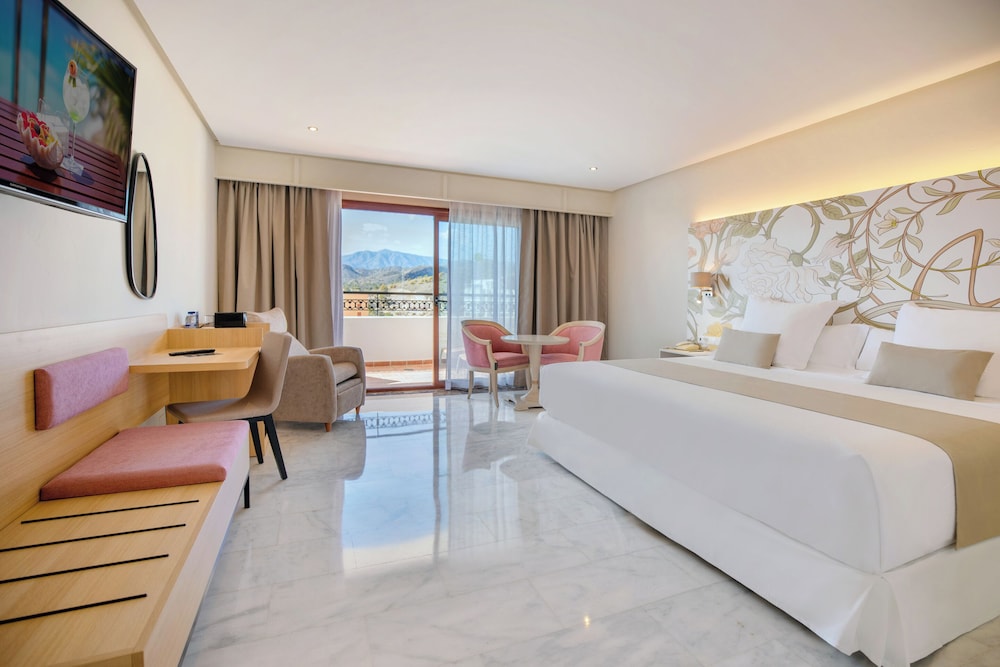 Habitación Doble, Terraza, Vista Parcial al Océano (Art Deco)