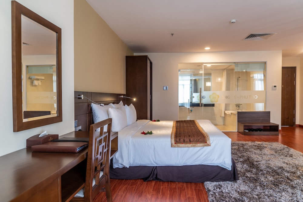 Suite photo 1
