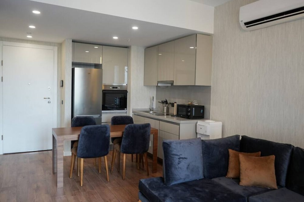 Apartment, Smoking photo 1