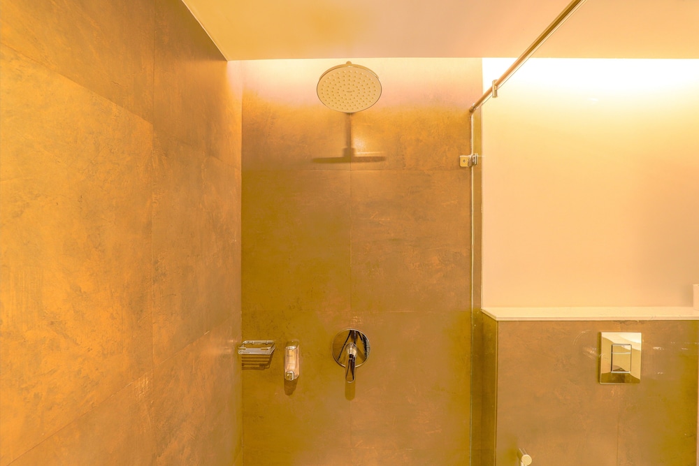 Deluxe Room - Photo 3