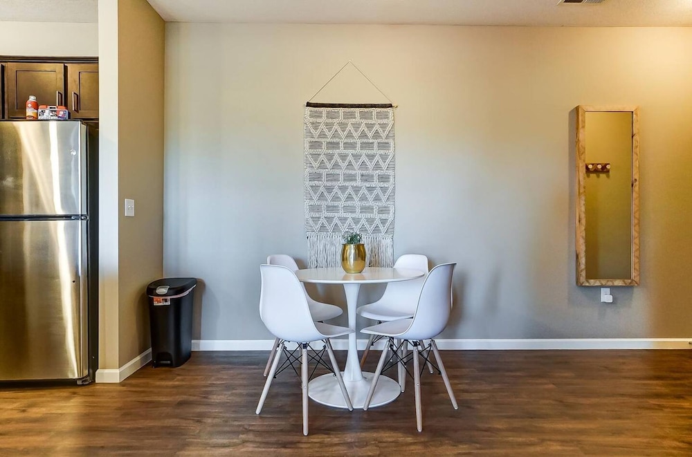 Lux Dublin 2BR 1st Floor W D Pet Friendly, Billede 8