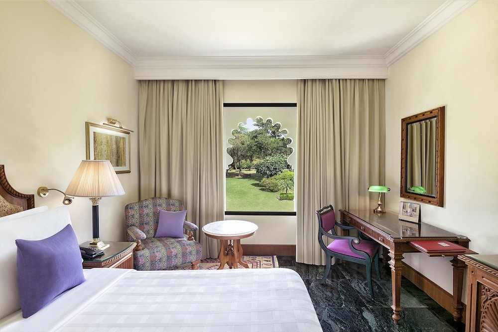 Premier Garden View Room King