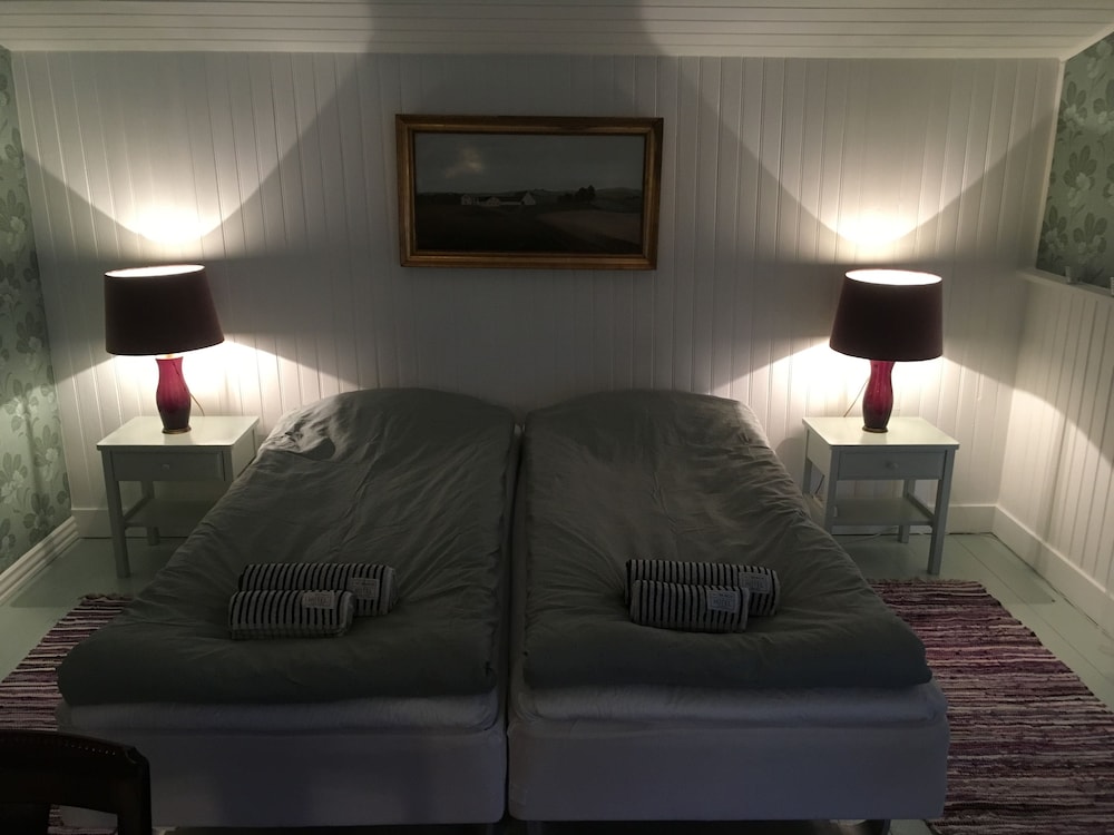 Triple Room, Shared Bathroom (Værelse 2) photo 3