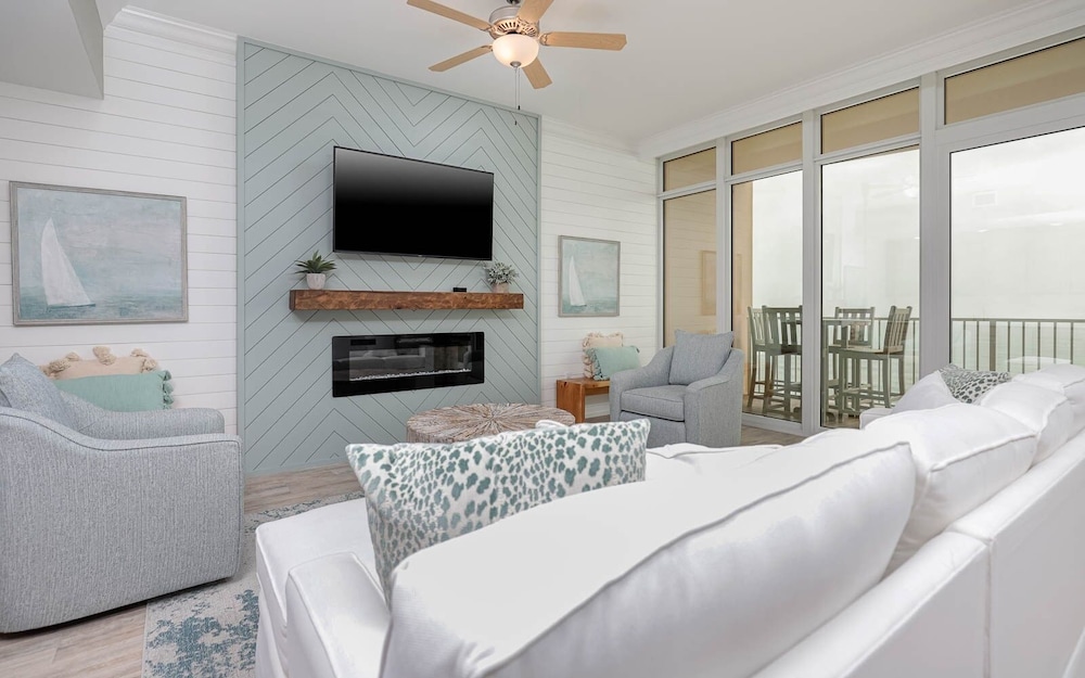 Condo, 2 Bedrooms