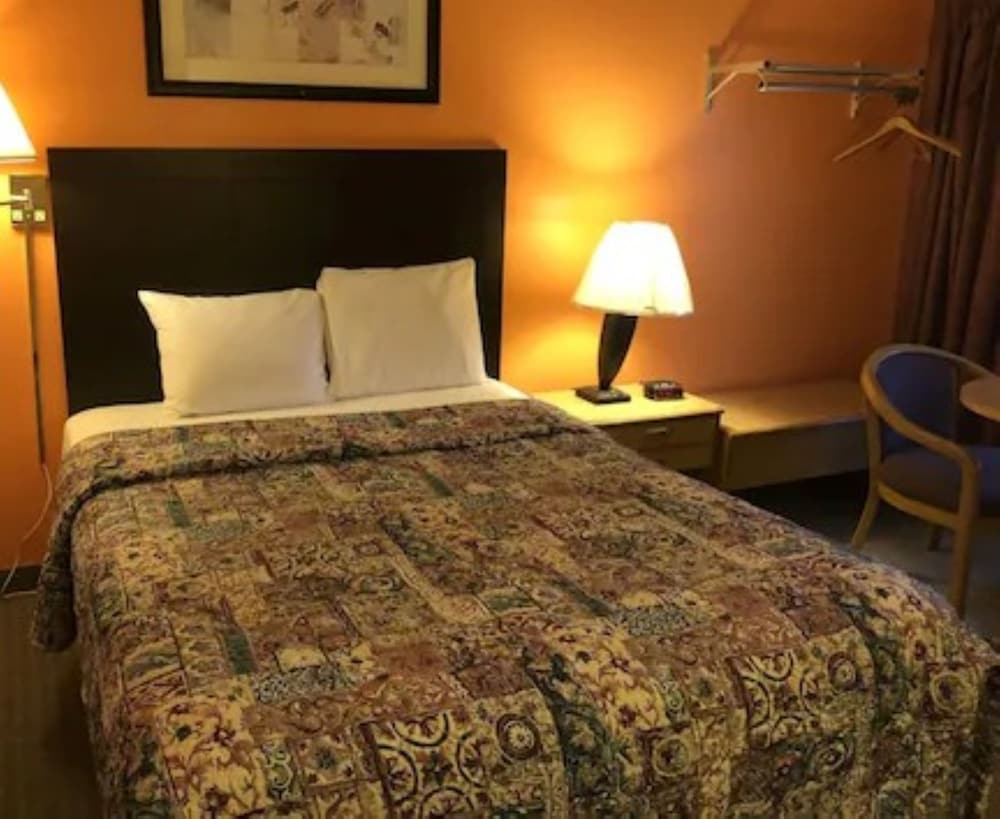 Room, 1 Queen Bed, Non Smoking photo 2