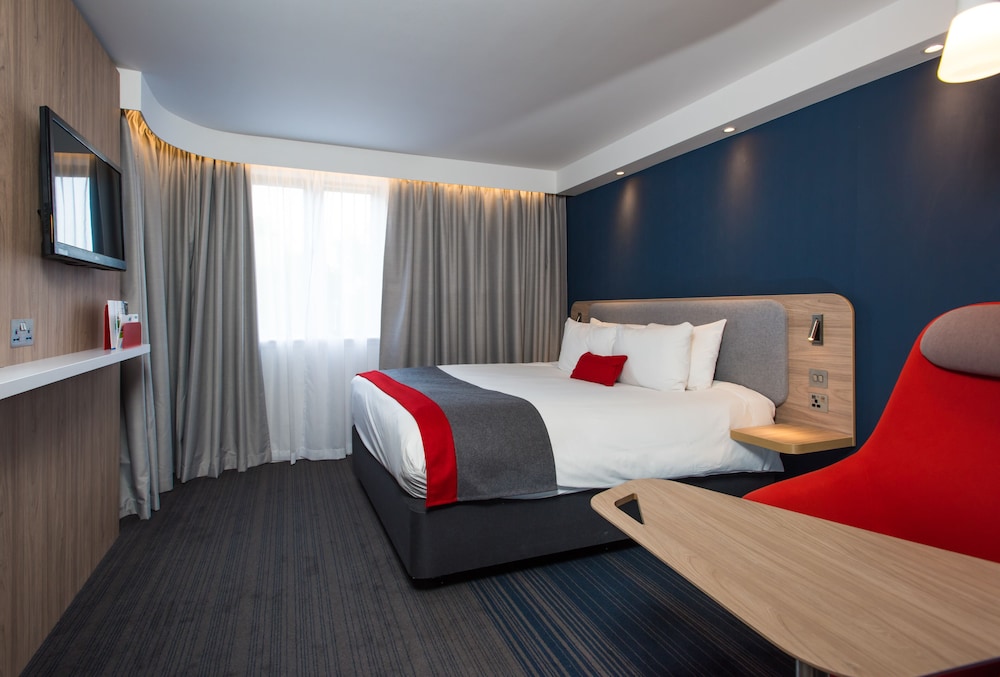 Standard Room, 1 Double Bed (with Free Hot Breakfast) - Photo 1