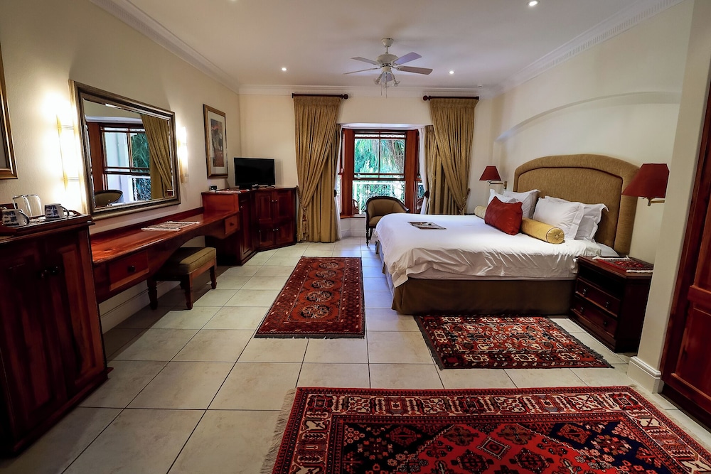 Deluxe Suite photo 1