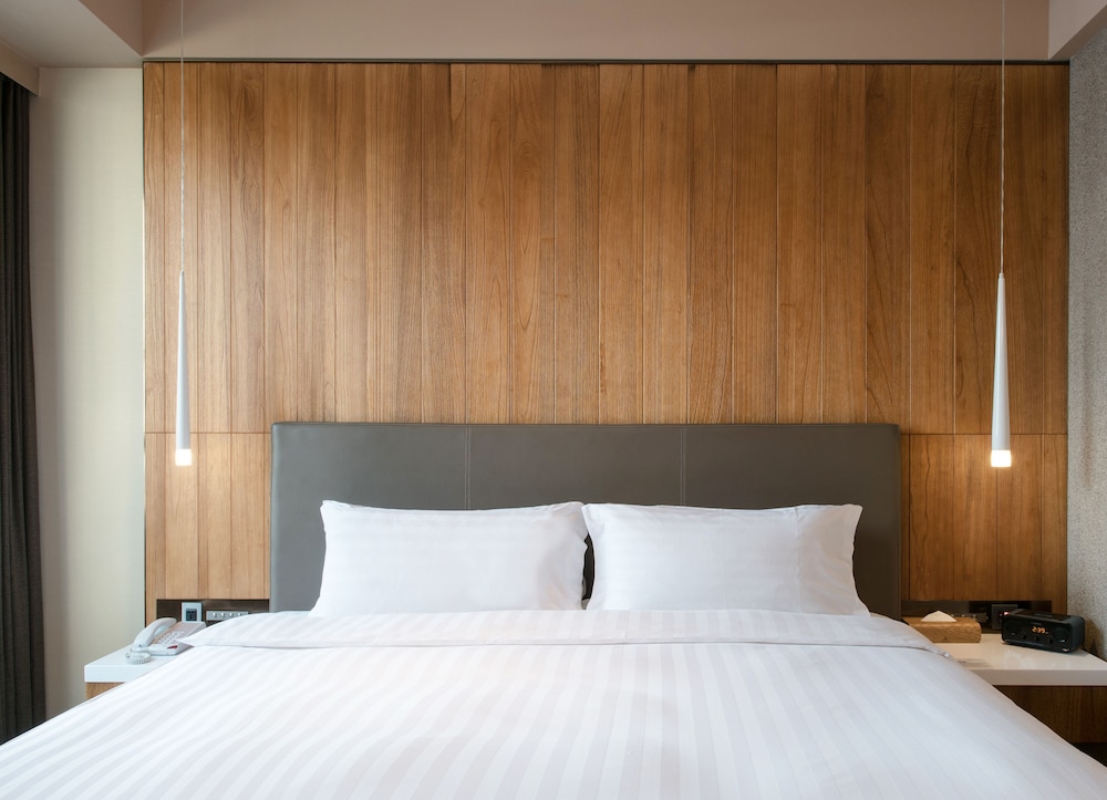 Superior Room, 1 King Bed, Allergy Friendly