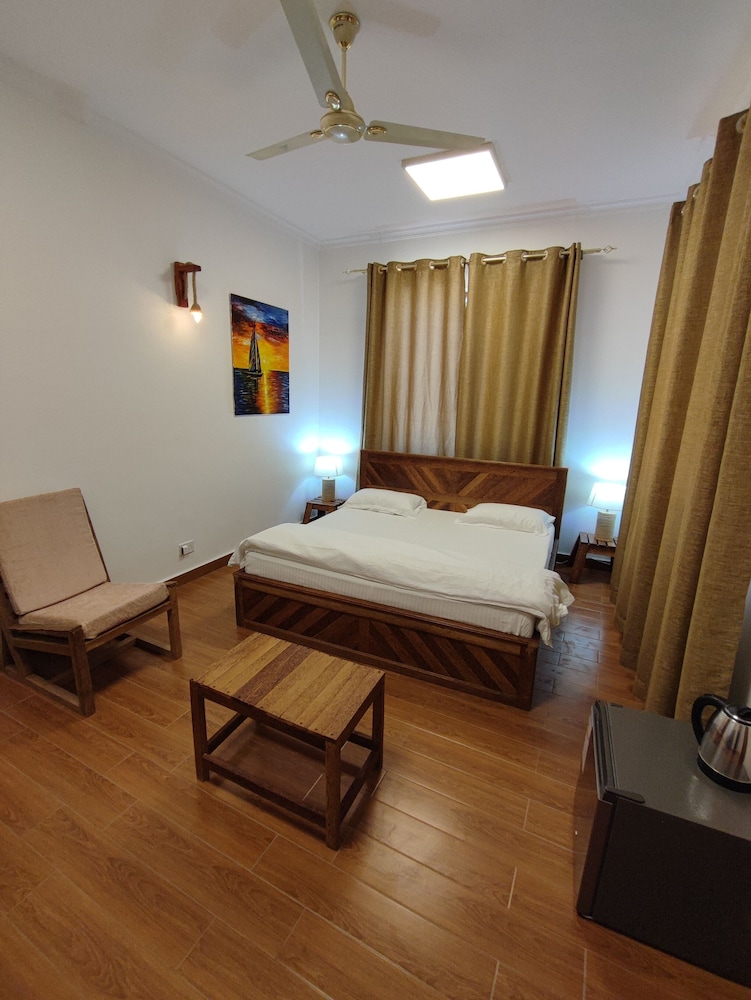 Deluxe Double Room Single Use