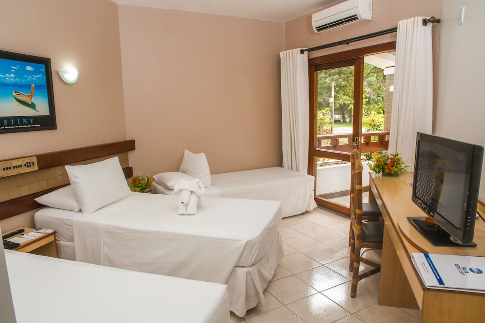 Standard Room, 2 Twin Beds, Non Smoking (Third bed is Single Bed) thumbnail 6
