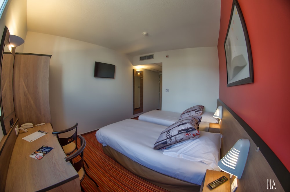 Standard Twin Room photo 1
