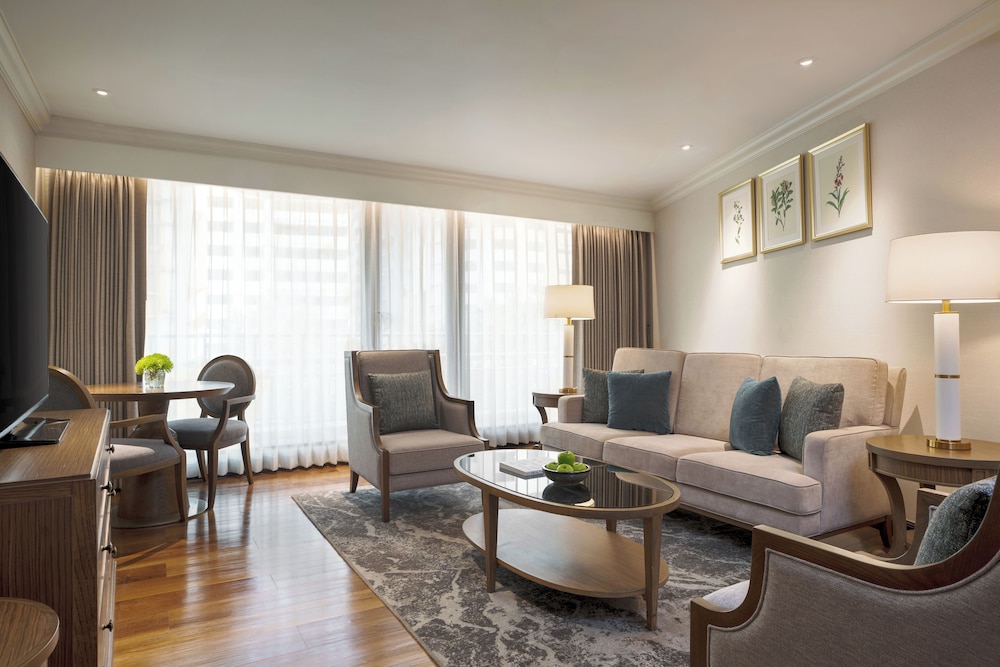 Suite, 1 King Bed